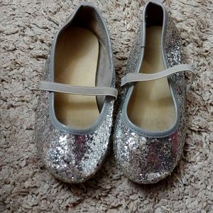 Old Navy Silver Glitter Flats